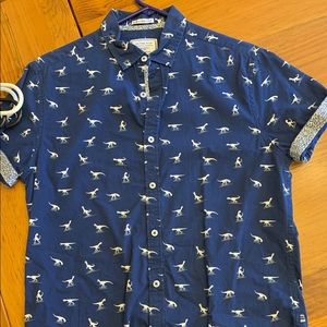 Short sleeve graphic button up